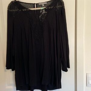Black 3X elbow length sleeve tunic with tags and buttons